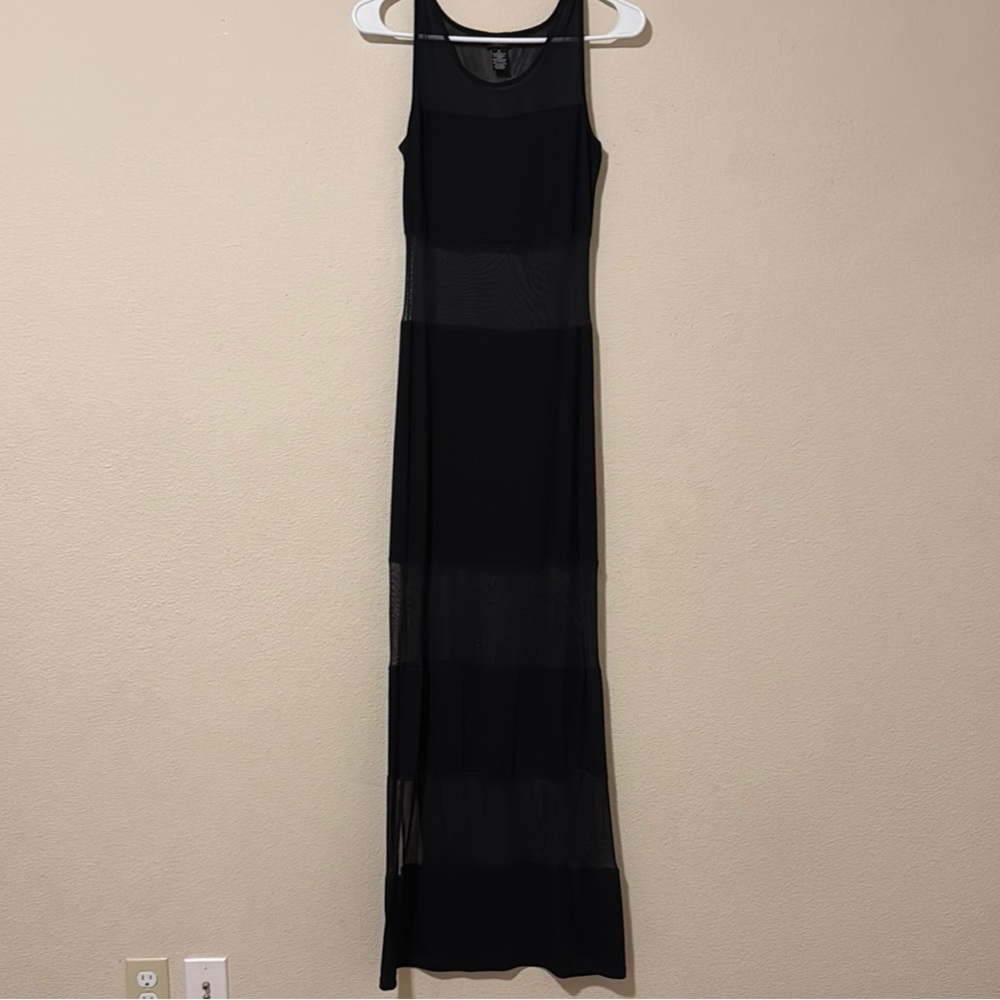 Black Sleeveless Scoop Neck Sheath Maxi Dress